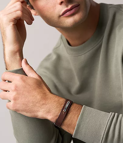 Machine Rugged Green and Brown Leather Strap Bracelet - Image 2