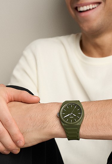 Everett 42mm Three-Hand Olive Silicone Watch - Image 2