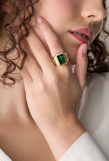 Raquel Watch Ring 21mm Two-Hand Gold-Tone Stainless Steel - Image 2