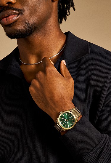 Everett 42mm Three-Hand Date Gold-Tone Stainless Steel Watch - Image 2
